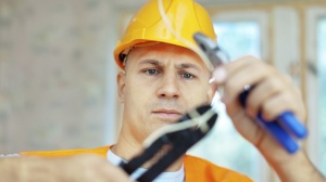 Social Media For Sparkies: How Tradespeople Can Spread The Word Online