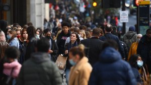 Christmas Shopping Comes Early For Britons In Grip Of Cost Crunch