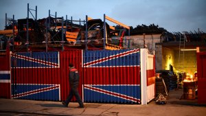 UK Slowdown Fears Mount As GDP Unexpectedly Shrinks In April