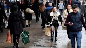 UK Consumer Spending Rises To 4% Above Pre-COVID-19 Level - ONS