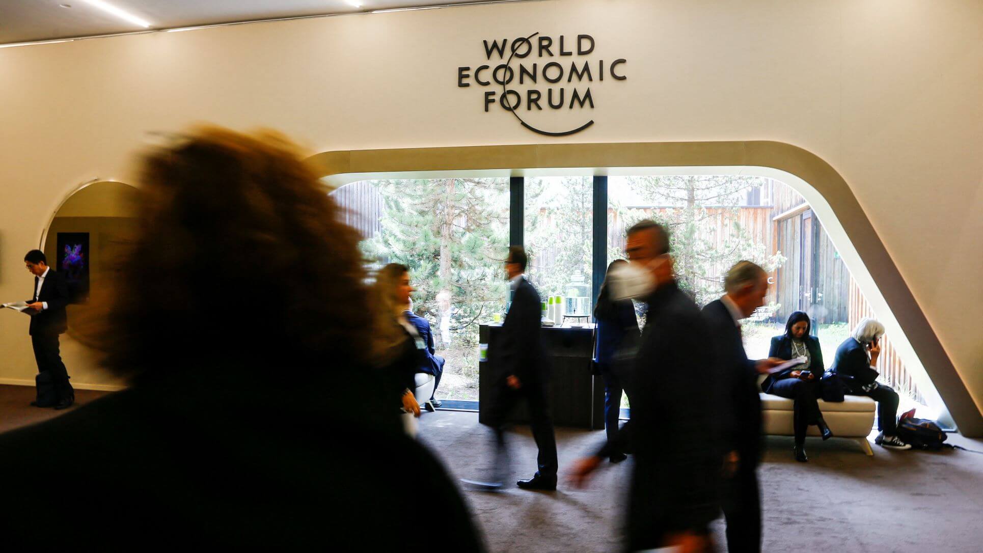 Economic Storm Looming, Business And Government Leaders Warn In Davos