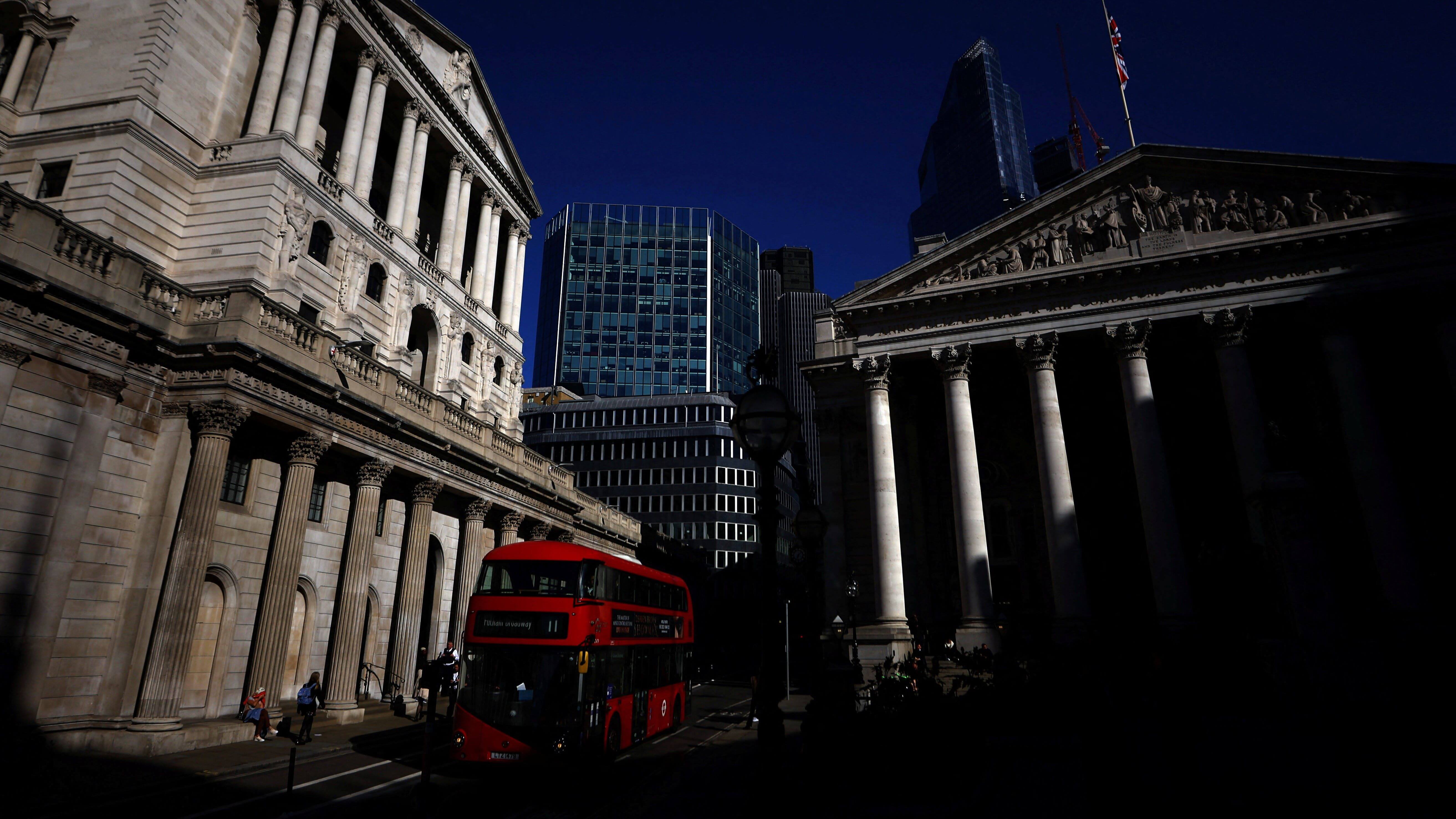 UK Economy Was G7 Growth Laggard In Q3 As Dismal 2023 Beckons