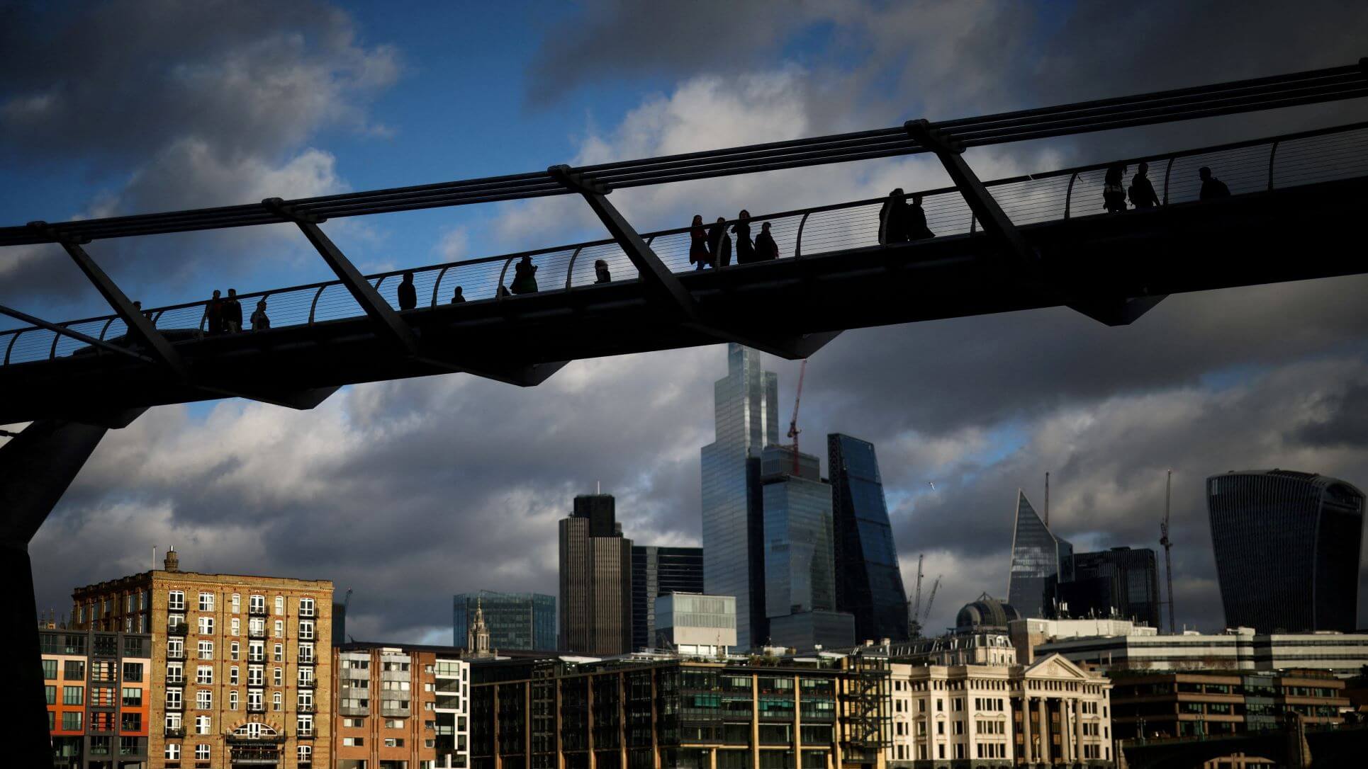 UK Economic Forecaster To Downgrade Medium-Term Growth Outlook - Times