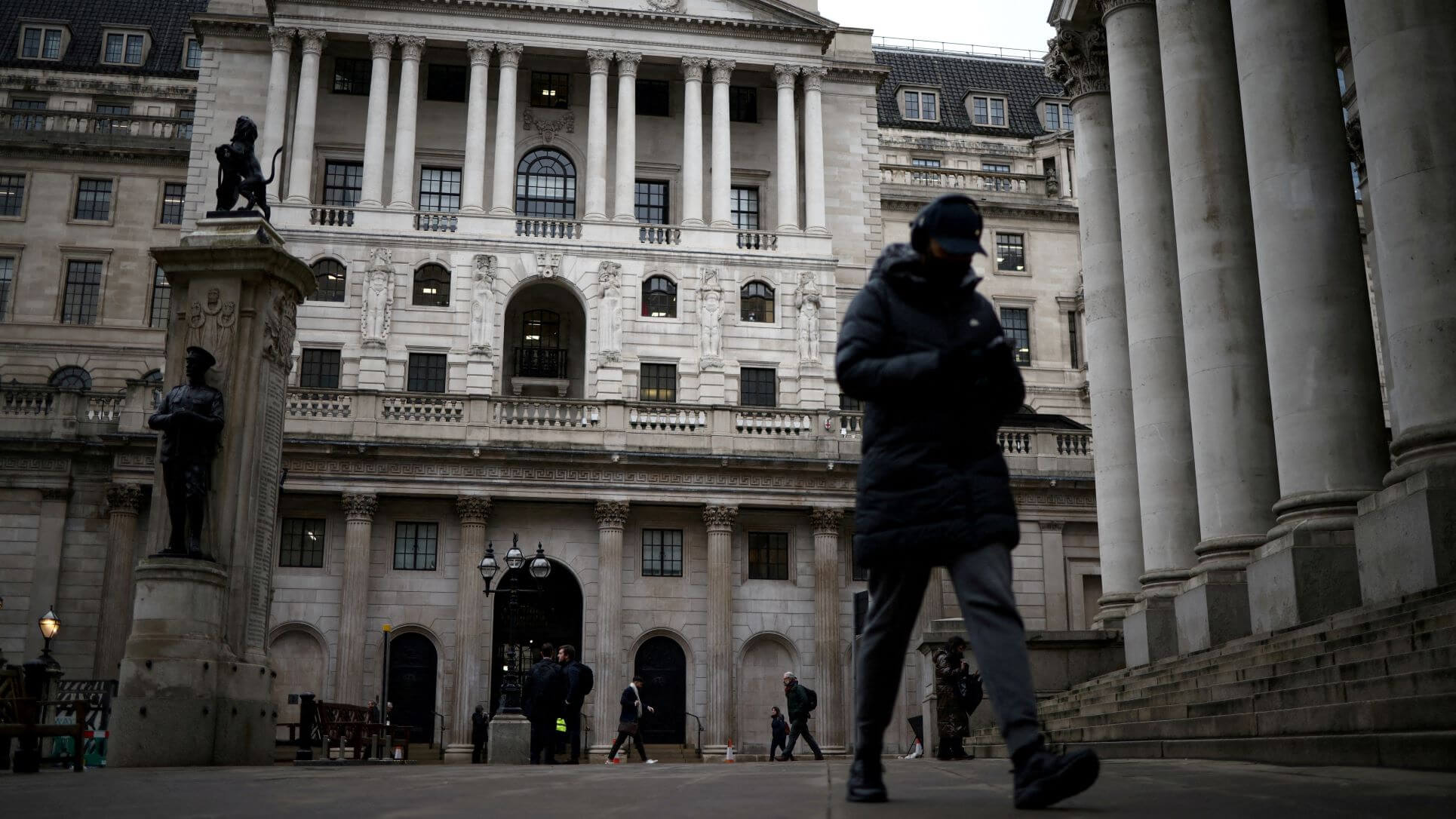 BoE Will See The Job Through On Inflation, Pill Says