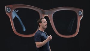 Meta Unveils AI Assistant, Facebook-Streaming Glasses