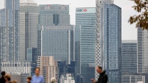 UK Companies See Rising Revenue But Wary Of Investment - BCC