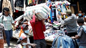 Kenya's Second-Hand Clothes Traders Lobby Against EU Export Restrictions