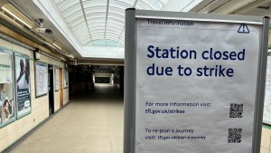 Hospitality Suffers ‘Sharp Decline’ In Bookings As Strikes Cripple Tube Service