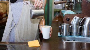 UK Services Sector Output Rebounds To 16-month High As Tariff Worries Ease