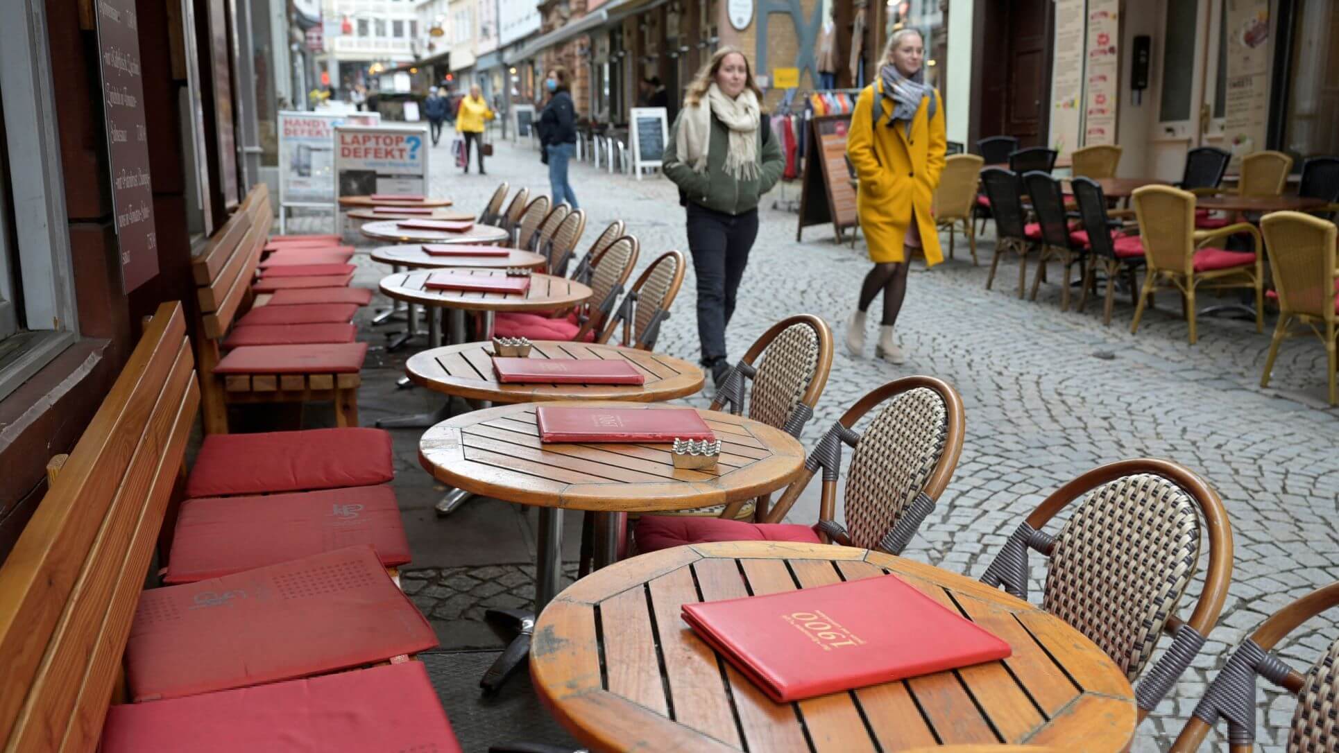 Euro Zone Downturn Deepened In Oct Winter Recession Likely Pmi